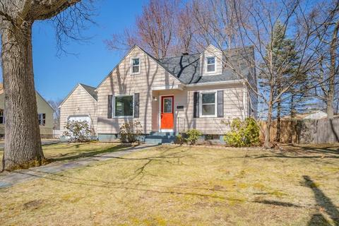 15 Fairway Dr, Springfield, MA 01108 photo 1