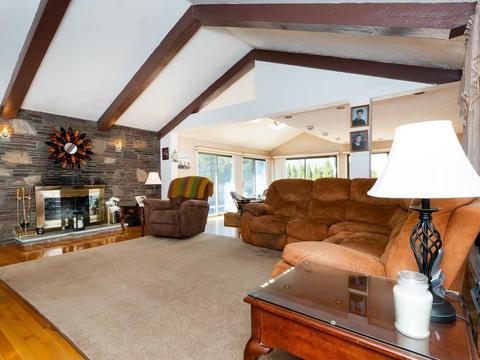 12 Nancy Cir, Canton, MA 02021 photo 4