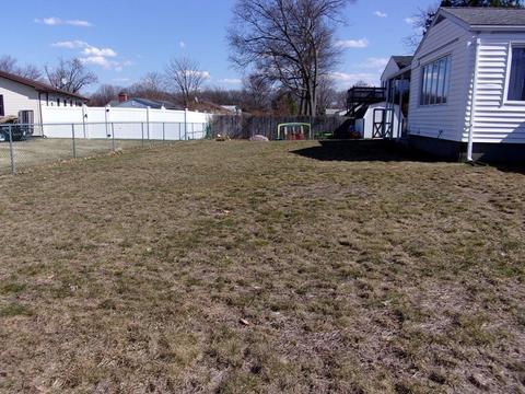 80 Dunn St, Chicopee, MA 01020 photo 4