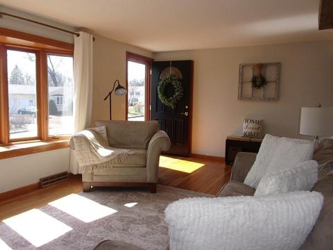 80 Dunn St, Chicopee, MA 01020 photo 17