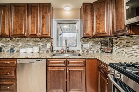 80 Dunn St, Chicopee, MA 01020 photo 8
