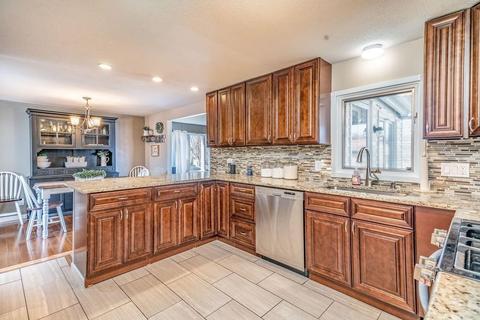 80 Dunn St, Chicopee, MA 01020 photo 7
