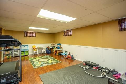 80 Dunn St, Chicopee, MA 01020 photo 27