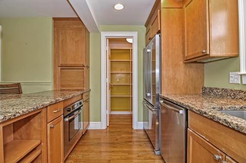 44 Bennington St, Needham, MA 02494 photo 4