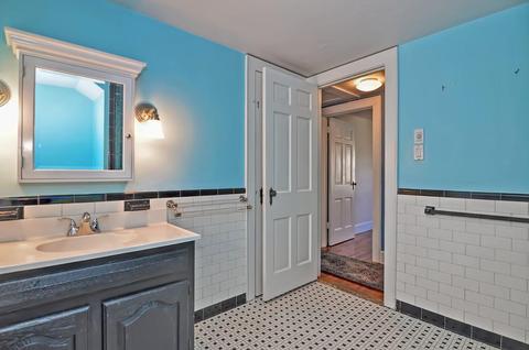 44 Bennington St, Needham, MA 02494 photo 19