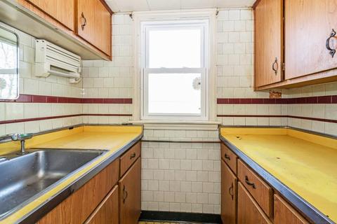 17 Chauncey St, Dedham, MA 02026 photo 11