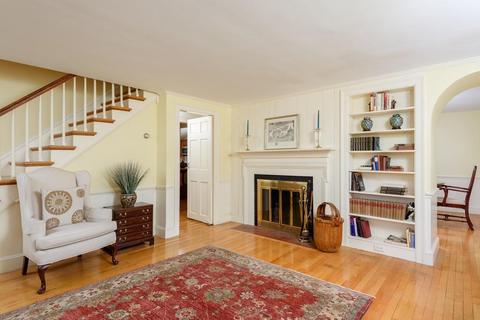 38 Whitcomb Ave, Hingham, MA 02043 photo 2