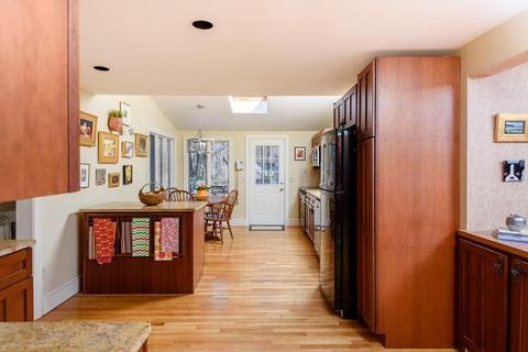 38 Whitcomb Ave, Hingham, MA 02043 photo 6