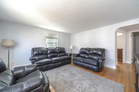 17 Griswold St, Everett, MA 02149 photo 7