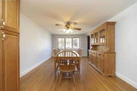 17 Griswold St, Everett, MA 02149 photo 5