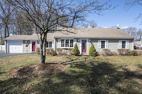 3 Chestnut Rd, Canton, MA 02021 photo 1