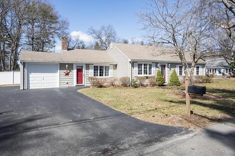 3 Chestnut Rd, Canton, MA 02021 photo 2