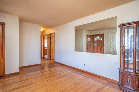 123 Manning St, Chicopee, MA 01020 photo 13