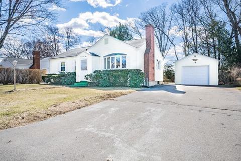 123 Manning St, Chicopee, MA 01020 photo 2