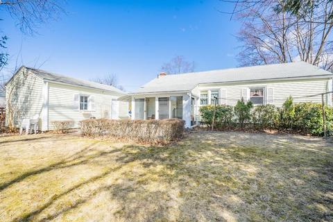 123 Manning St, Chicopee, MA 01020 photo 4