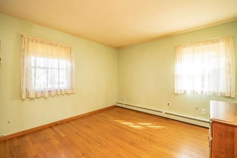 123 Manning St, Chicopee, MA 01020 photo 19