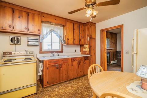 123 Manning St, Chicopee, MA 01020 photo 8