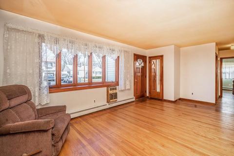 123 Manning St, Chicopee, MA 01020 photo 11