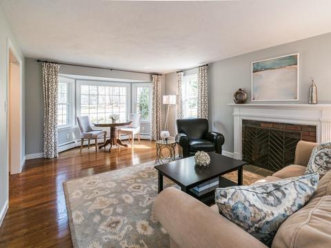5 Murphy Cir, Framingham, MA 01701 photo 4