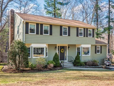 5 Murphy Cir, Framingham, MA 01701 photo 1