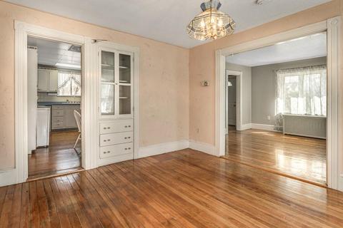25 Temple St, Reading, MA 01867 photo 12
