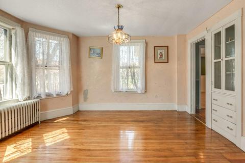 25 Temple St, Reading, MA 01867 photo 10