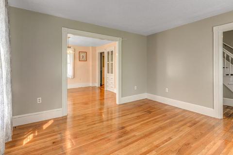 25 Temple St, Reading, MA 01867 photo 9