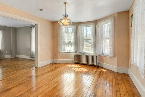 25 Temple St, Reading, MA 01867 photo 11