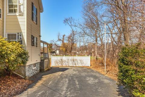 25 Temple St, Reading, MA 01867 photo 24