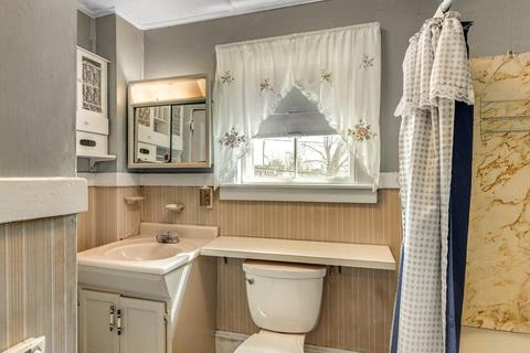 25 Temple St, Reading, MA 01867 photo 23