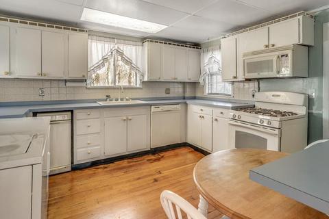25 Temple St, Reading, MA 01867 photo 13
