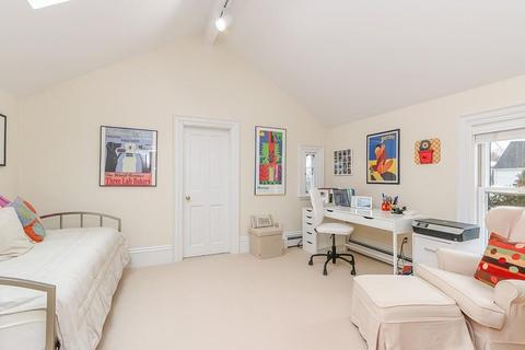 712 High St, Dedham, MA 02026 photo 19