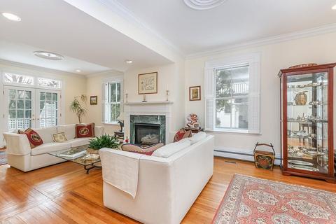 712 High St, Dedham, MA 02026 photo 11