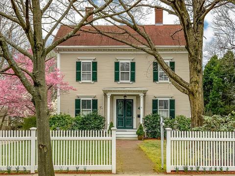 712 High St, Dedham, MA 02026 photo 2