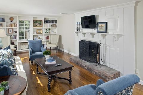 4 Eastgate Ln, Hingham, MA 02043 photo 6