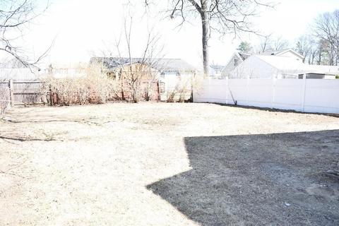 199 Gresham St, Springfield, MA 01119 photo 5