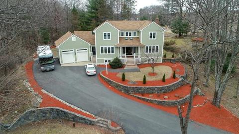 104 Walnut St, Berlin, MA 01503 photo 4