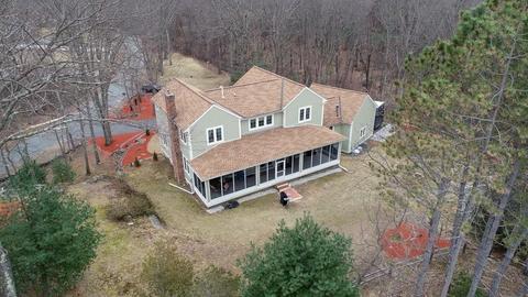 104 Walnut St, Berlin, MA 01503 photo 5