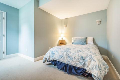 25 Prospect St, Upton, MA 01568 photo 23