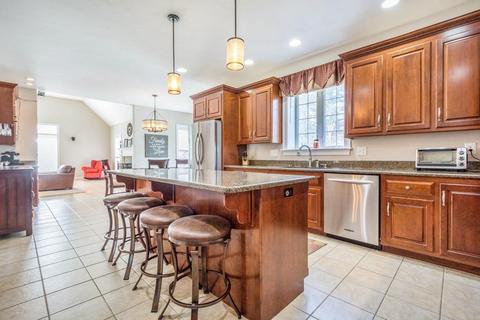 25 Prospect St, Upton, MA 01568 photo 5
