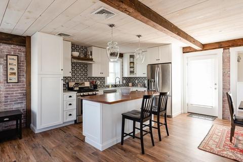 329 Rockland St, Hingham, MA 02043 photo 2