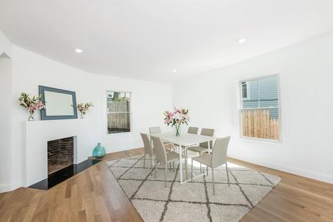 4 Harbor View Ave, Winthrop, MA 02152 photo 6