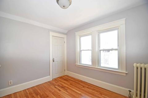 2 Winnipeg St, Worcester, MA 01607 photo 11
