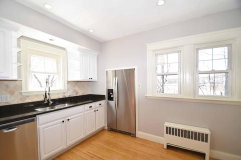 2 Winnipeg St, Worcester, MA 01607 photo 7