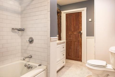 62 Front St, Marblehead, MA 01945 photo 17