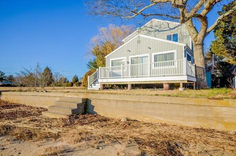 7 Adams St, Wareham, MA 02571 photo 2