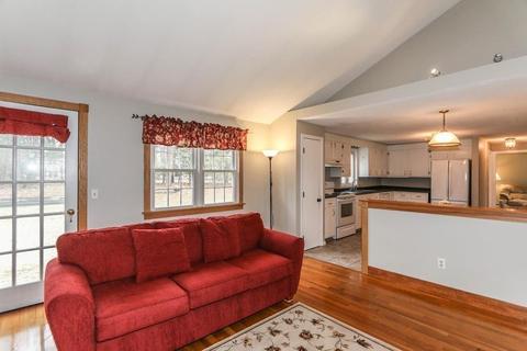 970 Maple Rd, Longmeadow, MA 01106 photo 8