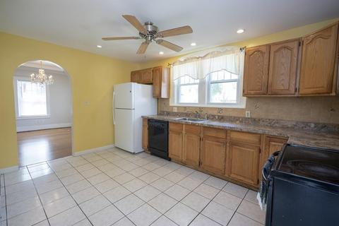 120 Kimberly Ave, Springfield, MA 01108 photo 8