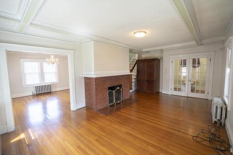 120 Kimberly Ave, Springfield, MA 01108 photo 4