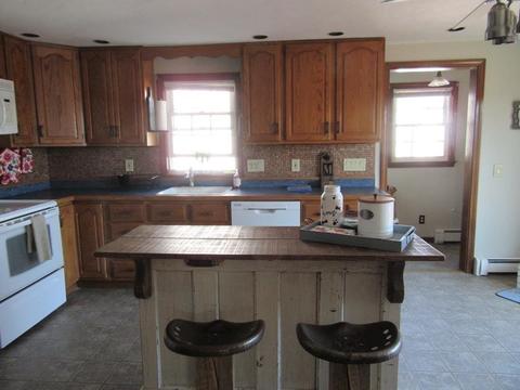42 Collins St, Worcester, MA 01606 photo 5